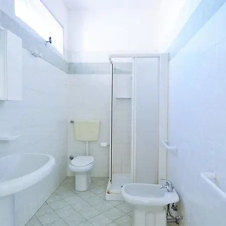 In Near Centre Apartment Rosolina Mare